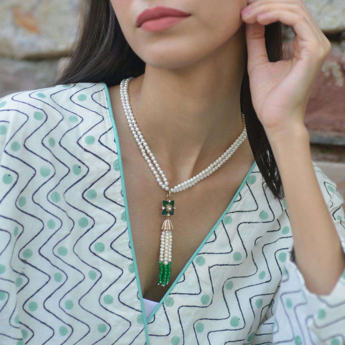 19 Types of Necklines